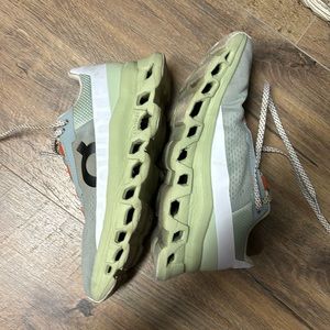 ONCLOUD MONSTER woman’s shoe